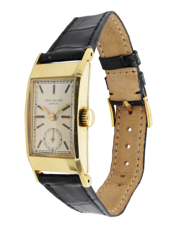 Patek Philippe (Ref 425) 18k Yellow Gold Rectangular Wristwatch with Extract c. 1950.