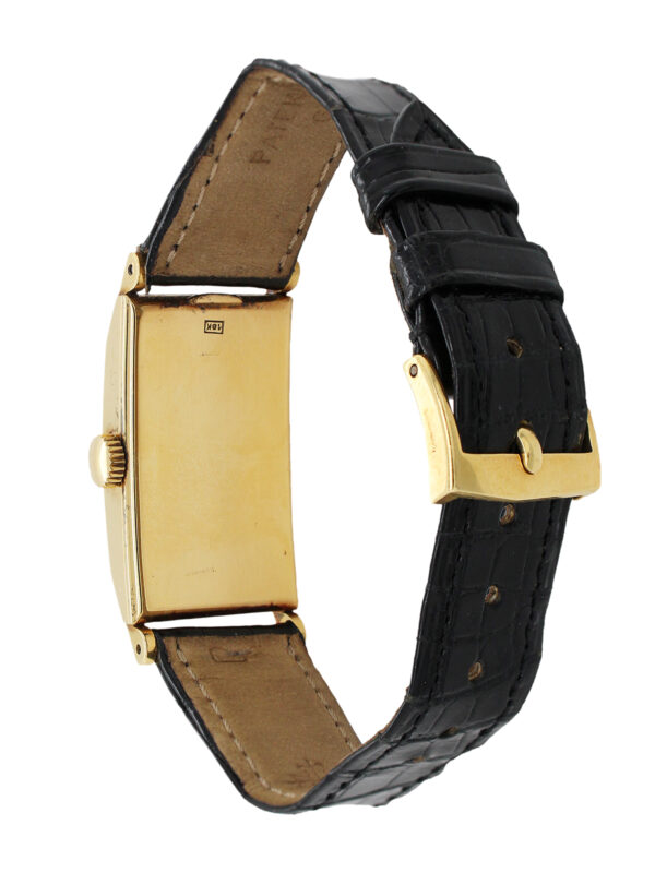 Patek Philippe (Ref 425) 18k Yellow Gold Rectangular Wristwatch with Extract c. 1950.